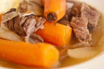 English stew with whole carrots